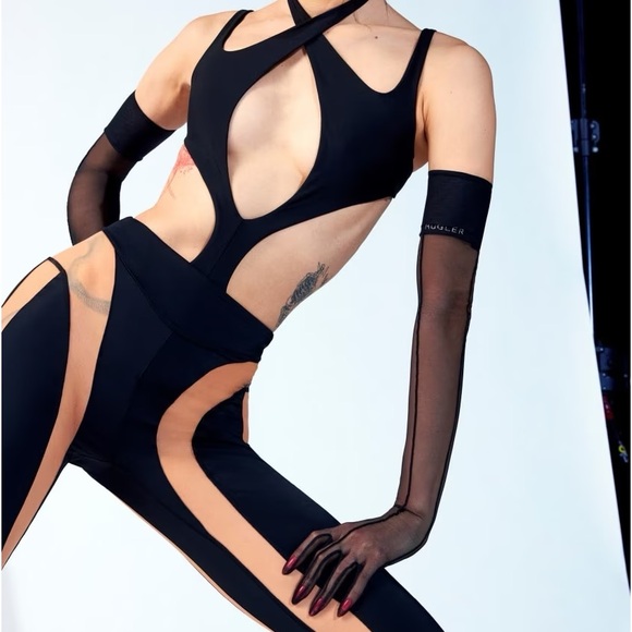 Mugler Accessories - H&M X MUGLER
Second-skin Gloves NWT large